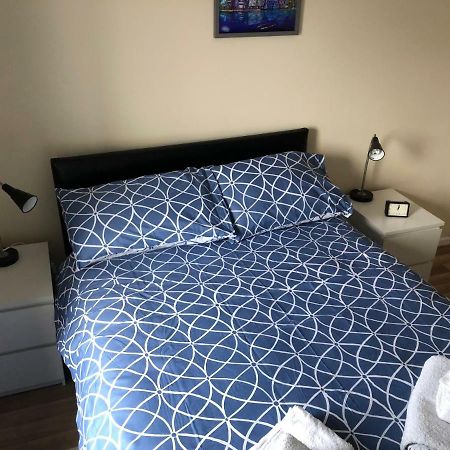 Claire'S Airbnb 2 Belfast Esterno foto