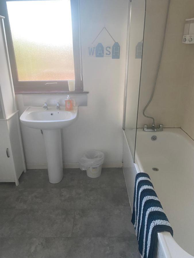 Claire'S Airbnb 2 Belfast Esterno foto
