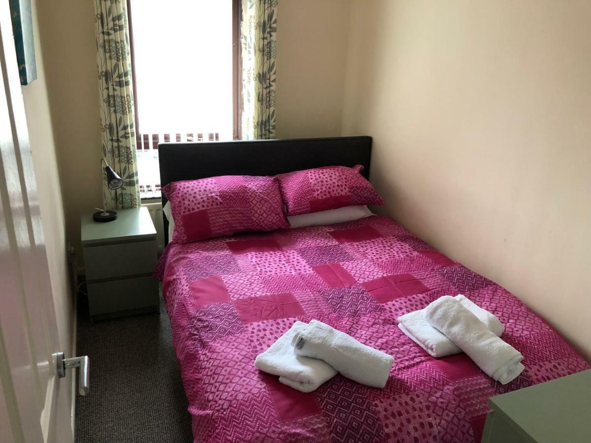 Claire'S Airbnb 2 Belfast Esterno foto